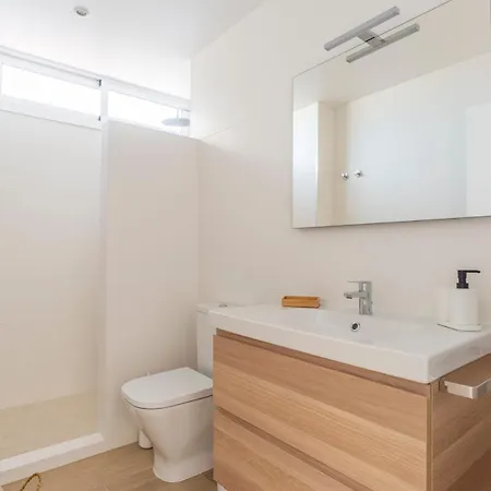 Port And Apartament *